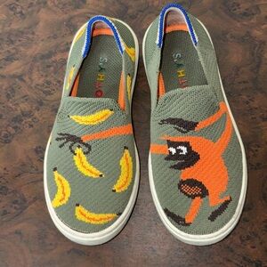 Rothys The Kids Sneaker Snack Attack Slip On Shoes Size 13 Monkey Banana